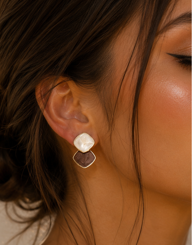 Sweet Contrast Stud Earrings